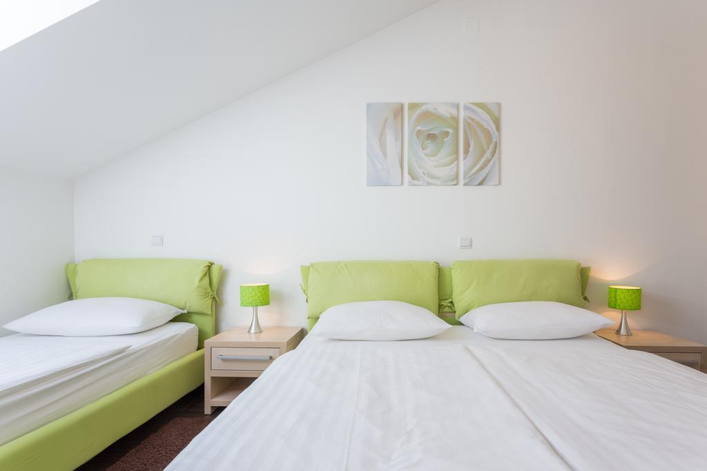 Apartments Villa Alba Дубровник Екстериор снимка